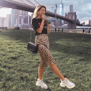 NWT Réalisation par Naomi skirt - authentic